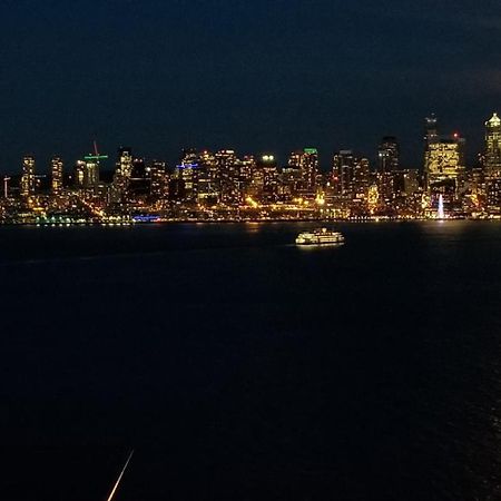 180 Degree, Unobstructed Bluff View! Apartman Seattle Kültér fotó