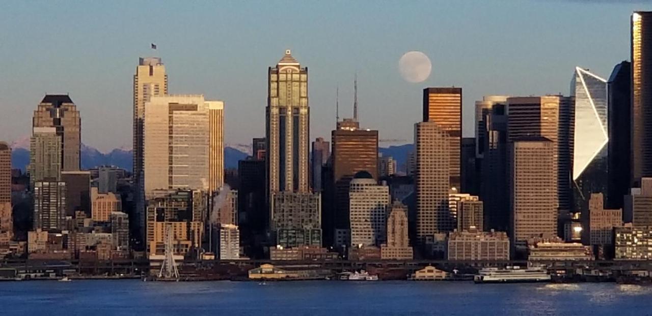 180 Degree, Unobstructed Bluff View! Apartman Seattle Kültér fotó
